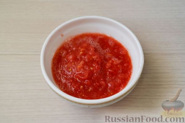 Фасолевый суп с луком-пореем и помидорами