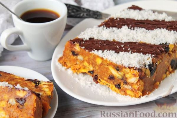Морковный торт с печеньем, сгущёнкой, орехами и изюмом (без выпечки)