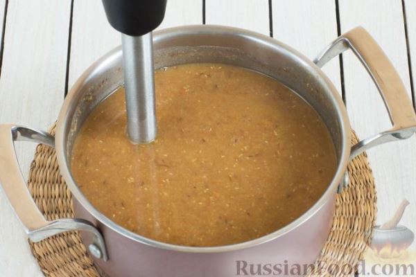 Чечевичный суп-пюре с помидорами