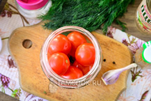 Маринованные помидоры с горчицей (2-дневные)